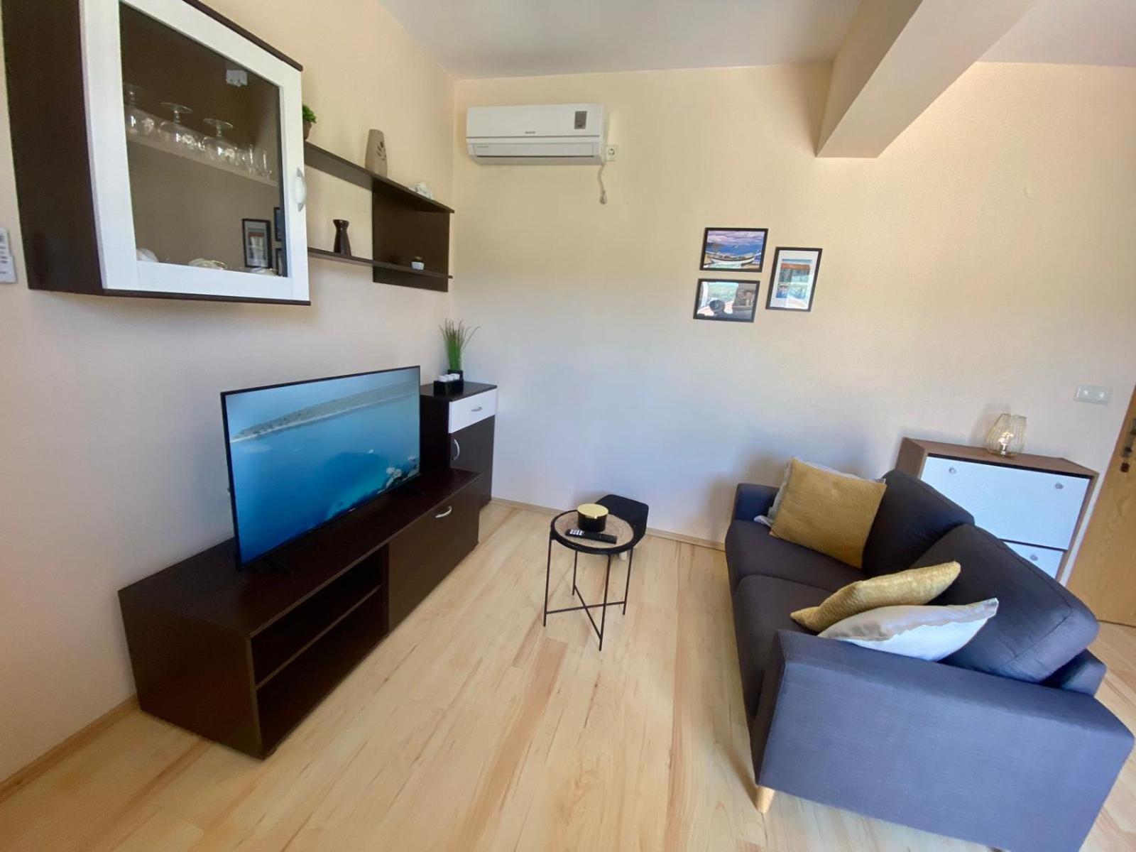 Apartmani Franciska 라브 외부 사진