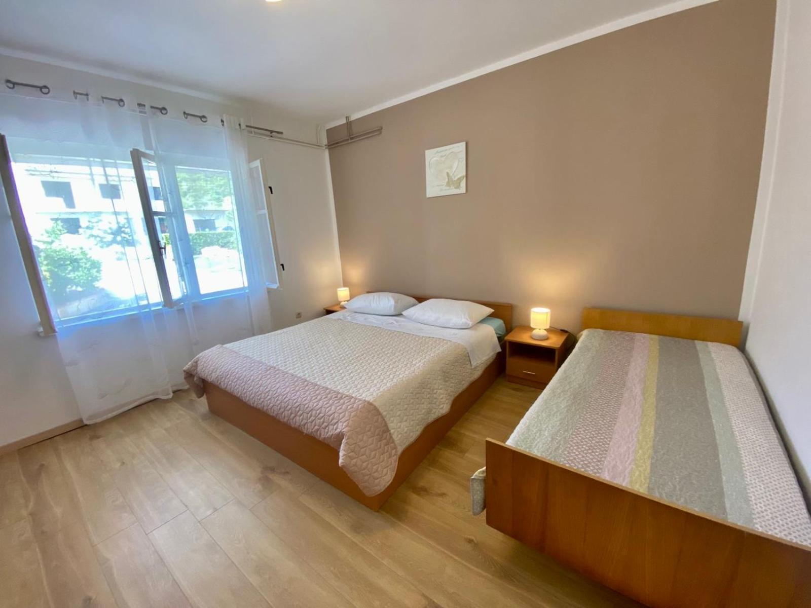 Apartmani Franciska 라브 외부 사진
