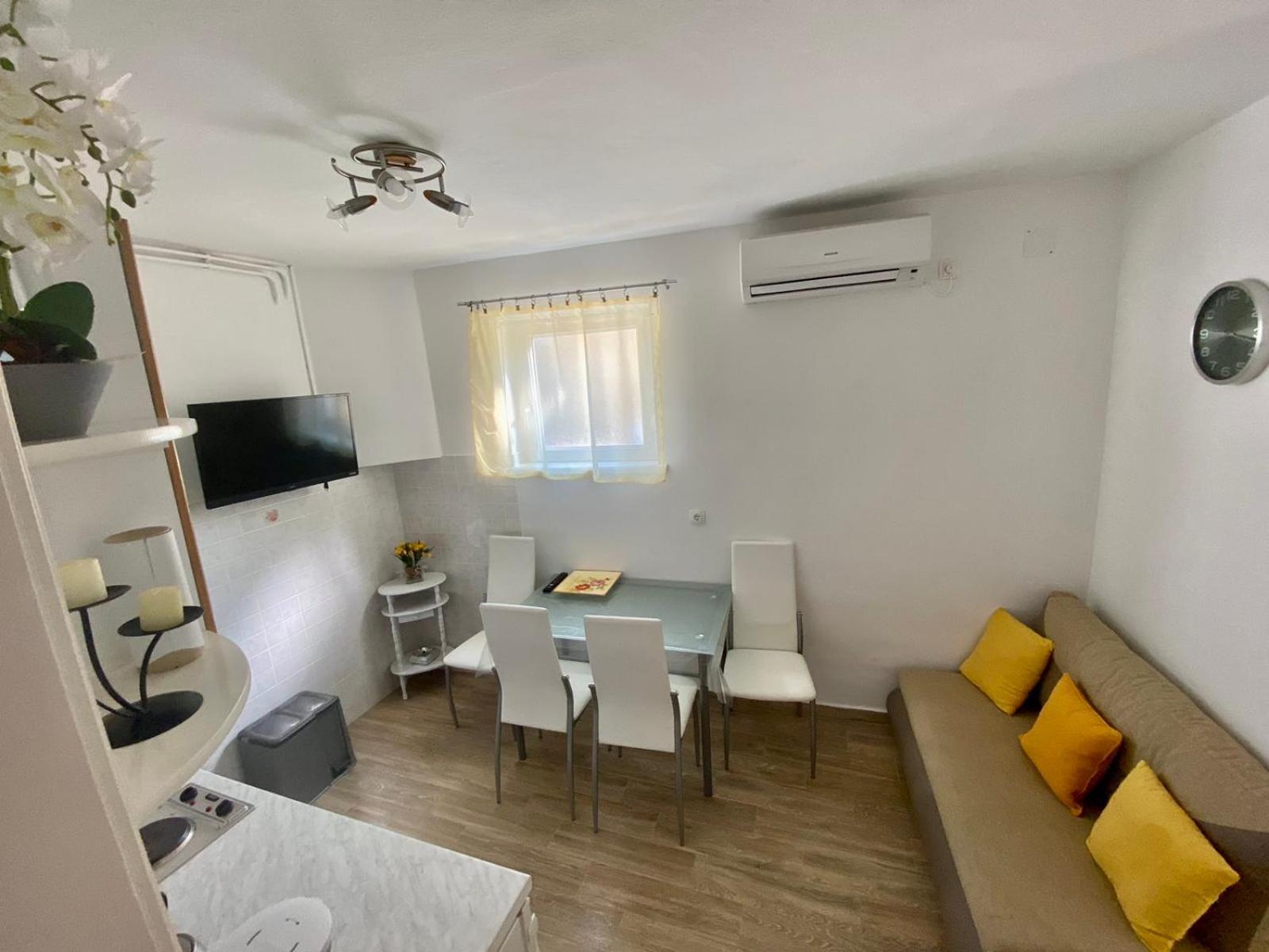 Apartmani Franciska 라브 외부 사진