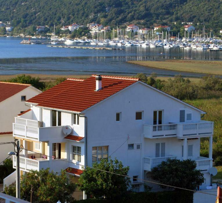 Apartmani Franciska 라브 외부 사진