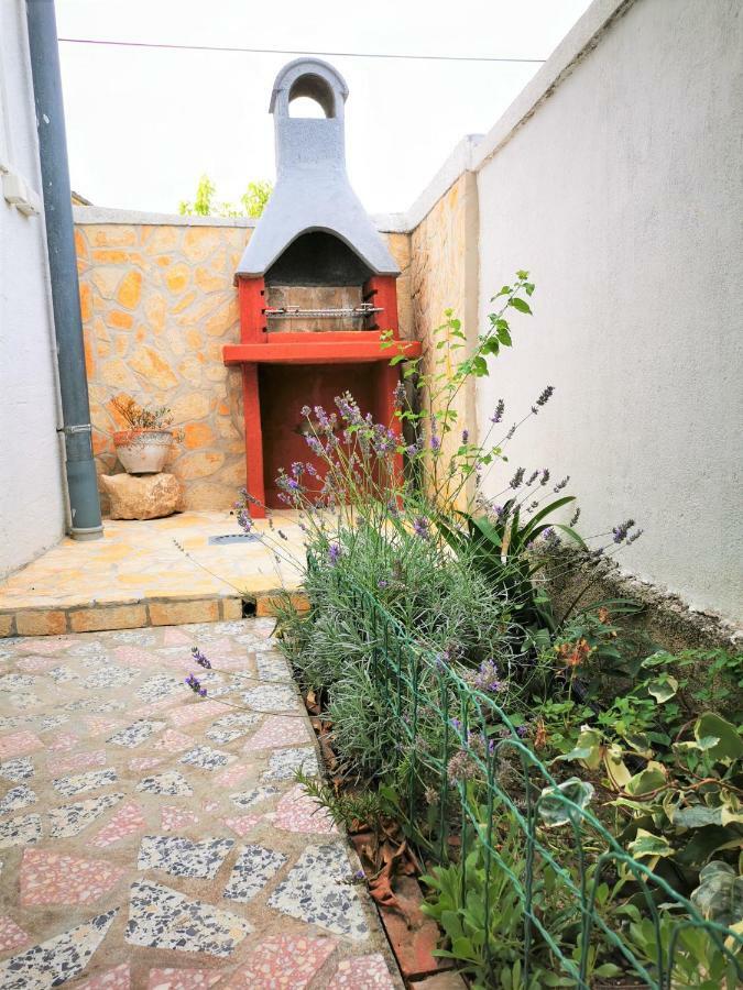 Apartmani Franciska 라브 외부 사진