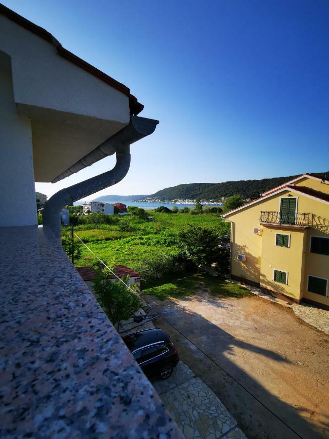 Apartmani Franciska 라브 외부 사진