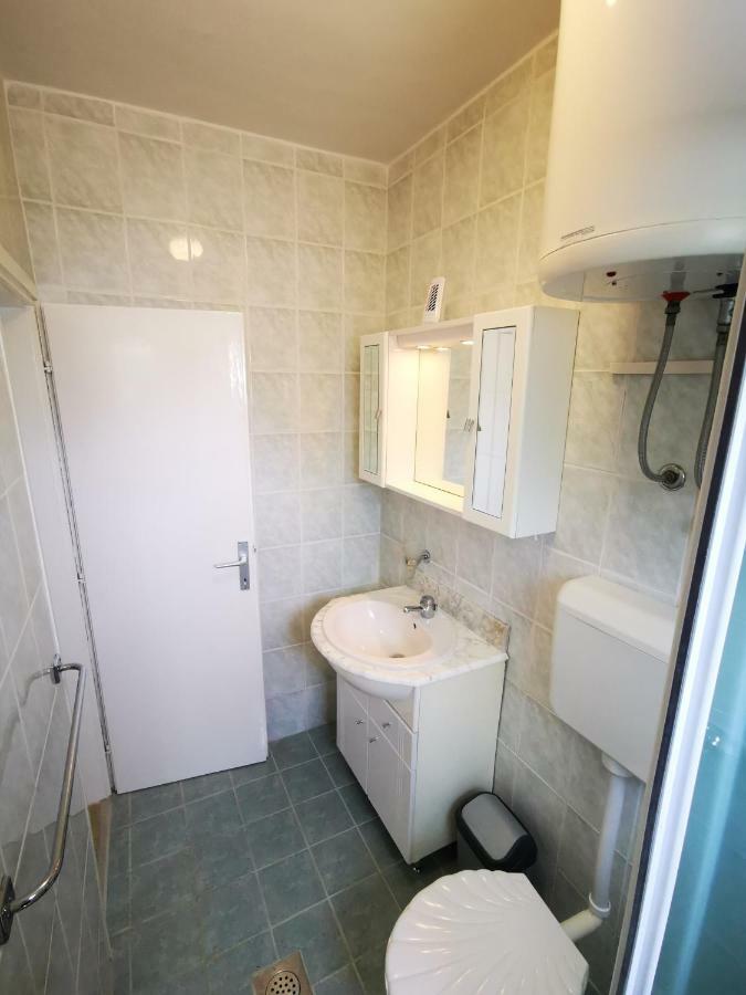 Apartmani Franciska 라브 외부 사진